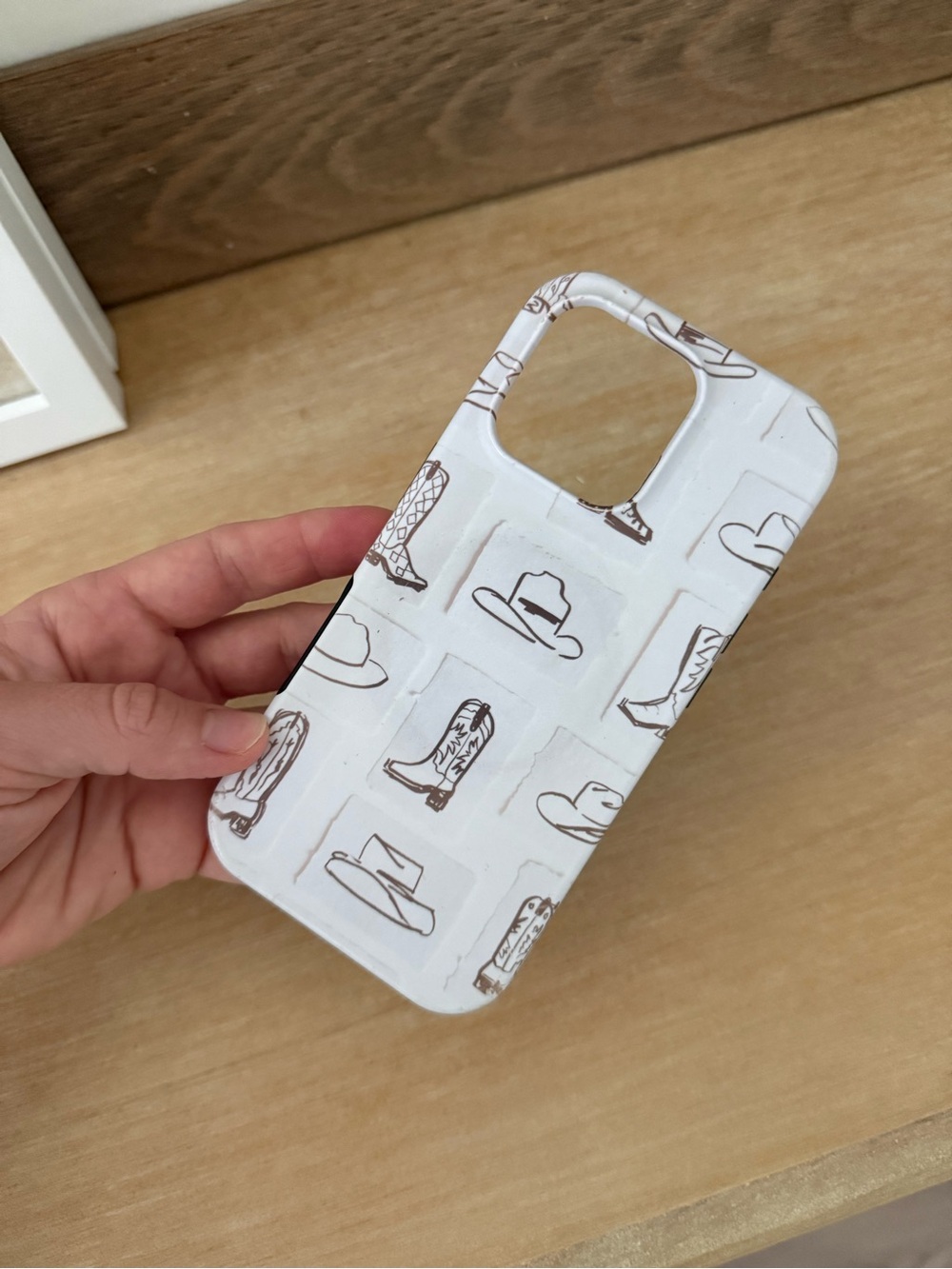 16 PRO White Cowboy Hat Pattern iPhone Case - Protective Slim Cover